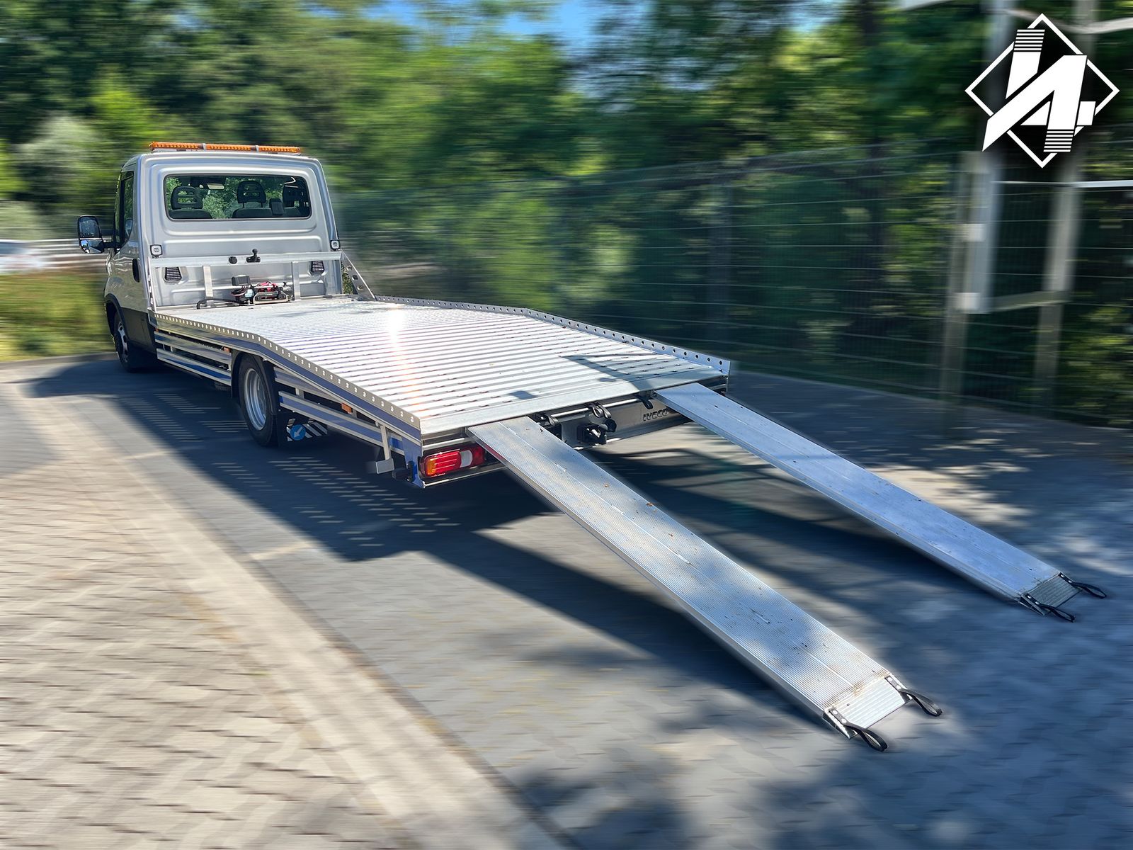 Fahrzeugabbildung Iveco Daily 35C21 210PS*Automatik*AHK*3500KG*Navi*Temp