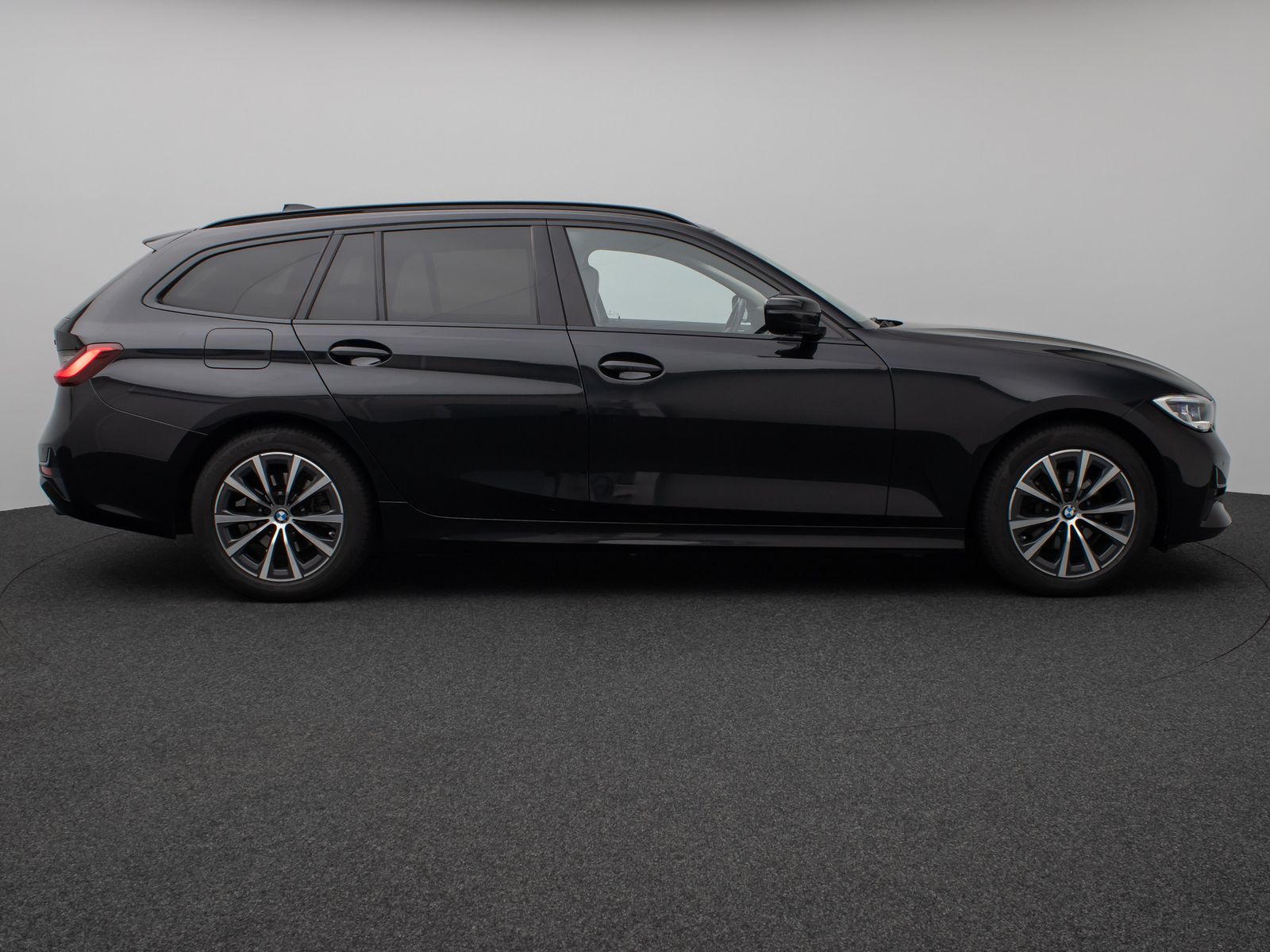 Fahrzeugabbildung BMW 320d xD SportLine Laser HUD DAB H/K Komfort Alar