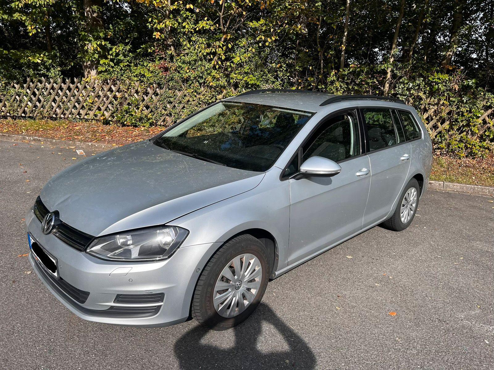Volkswagen Golf 2014 — interior