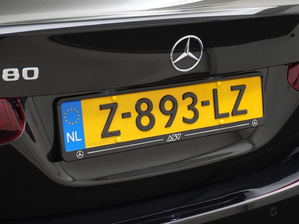 Mercedes-Benz A 180 Star Edition AMG Line