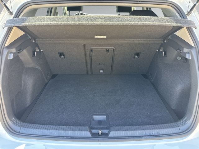 Golf VIII 1.5 eTSI Active LED+NAVI+KAMERA+ACC+SH