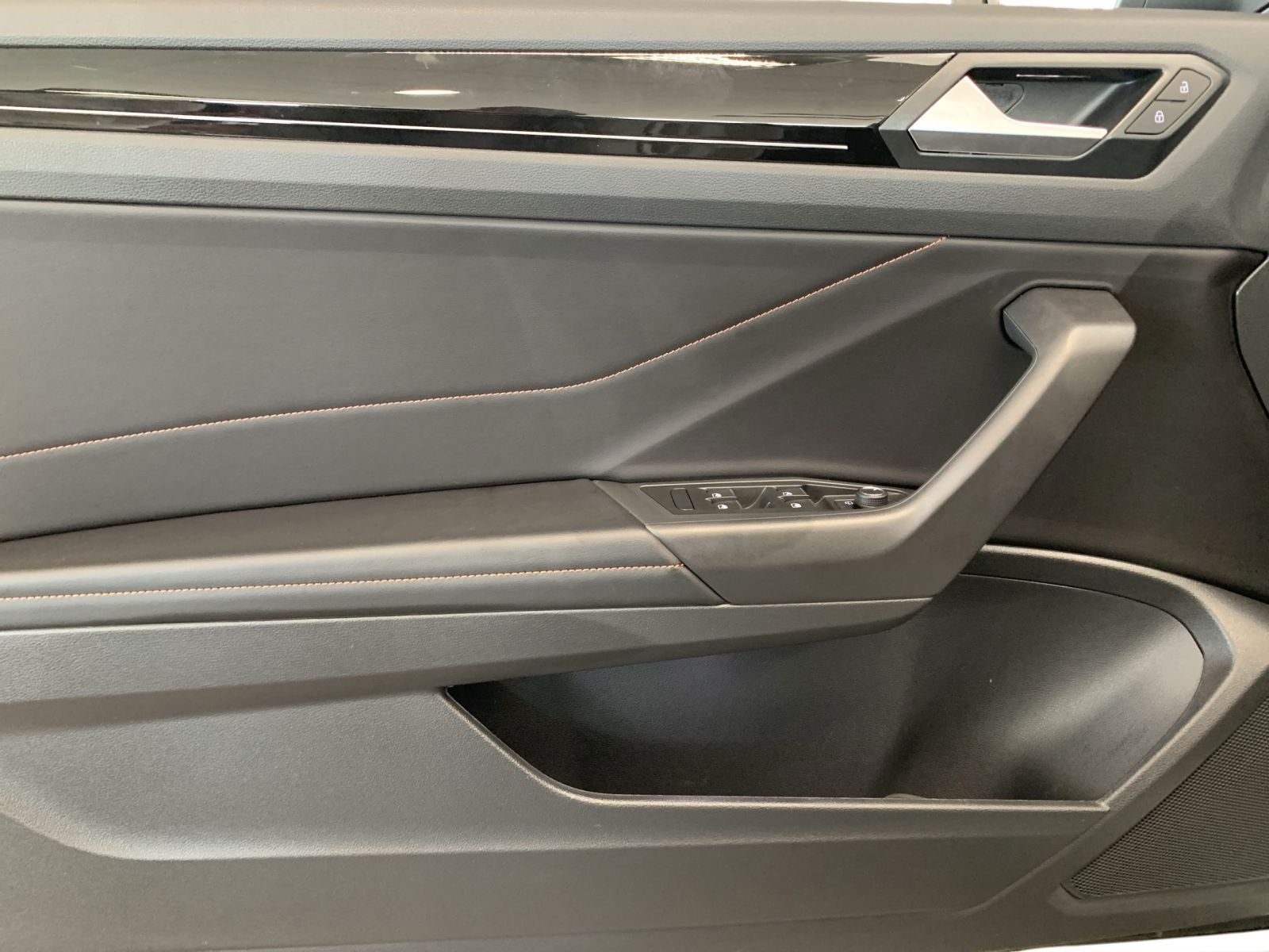 Volkswagen T-Roc - Bild 10