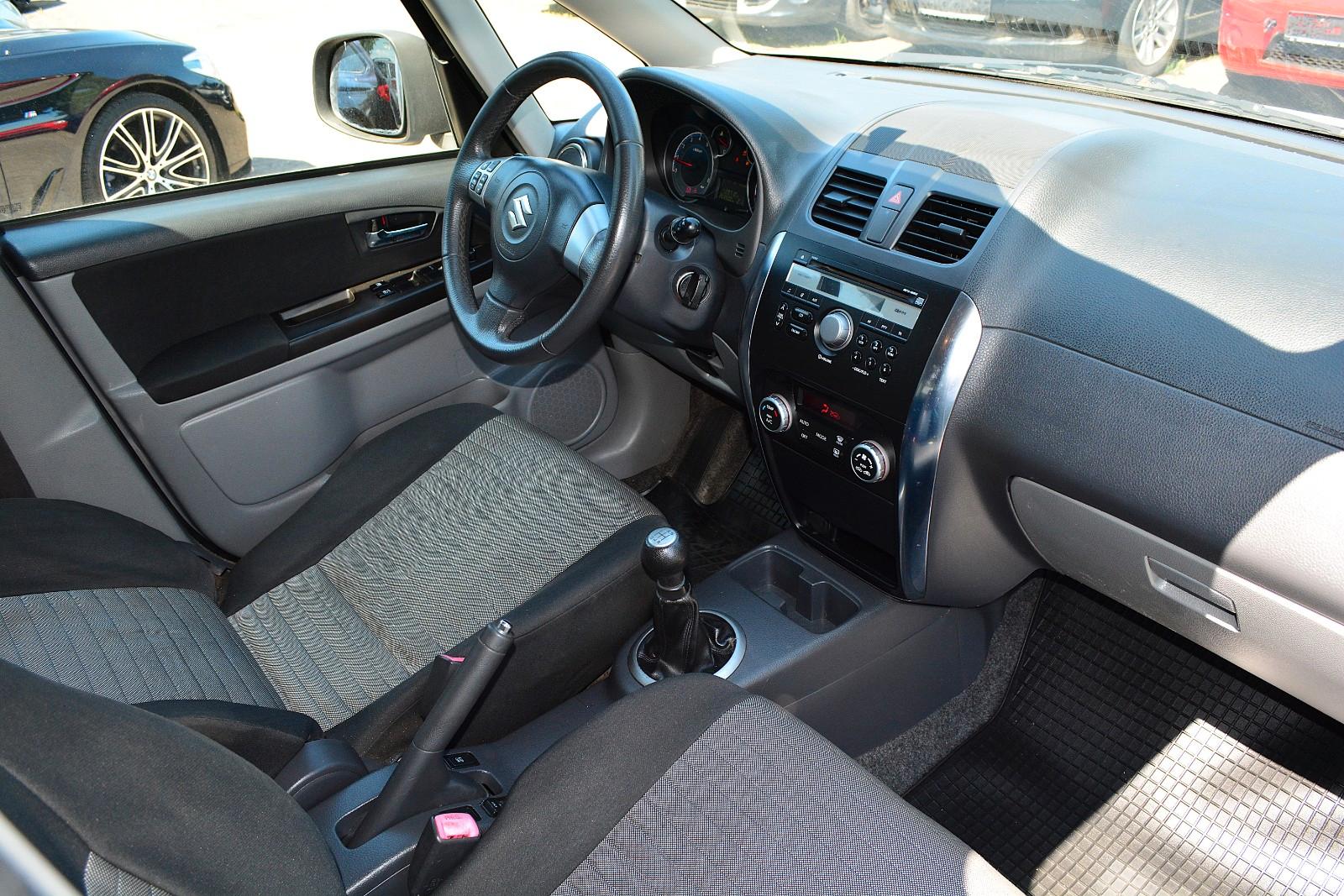 Suzuki (SX4) S-Cross