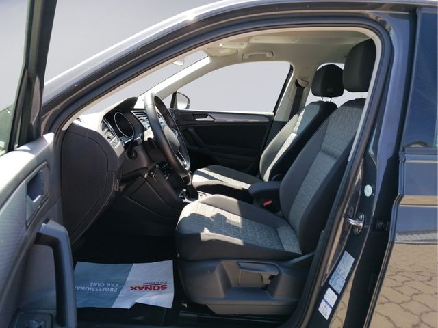 Tiguan 2.0 TDI DSG 4M Life KAMERA+AHK+STHZ