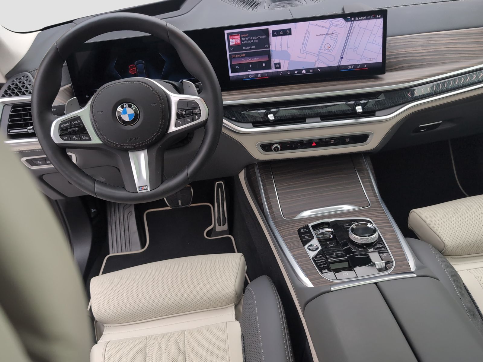 BMW X7 - Bild 12
