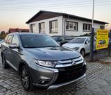 Mitsubishi Outlander Plus 4WD Automatik 7 Sitze - Mitsubishi Outlander Plus mit Diesel-Antrieb