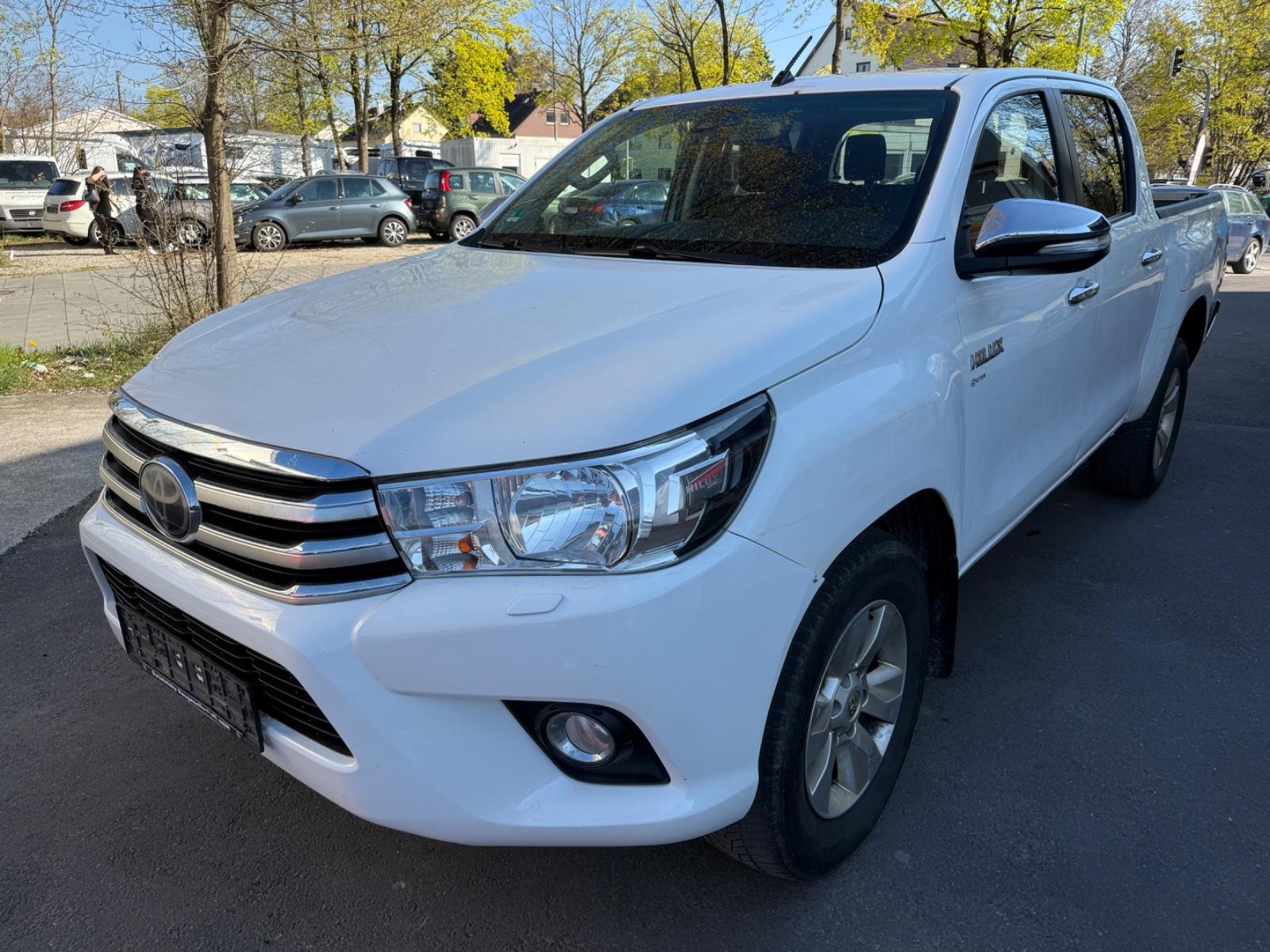 Toyota Hilux Double Cab Comfort 4x4 Navigation/Kamera