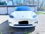 Tesla Model Y Hinterradantrieb RWD Garagefahrz. 1.Hand - Tesla in Wuppertal