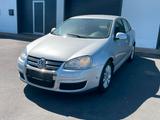 Volkswagen Jetta 1.4 FSI Automatik DSG / 2jahre TüV - Volkswagen Jetta: Dsg