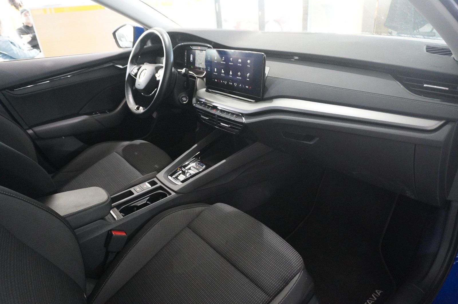 Fahrzeugabbildung SKODA Octavia Combi 2.0 TDI AMBITION DSG NAVI/LED/DAB+
