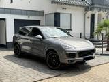 Porsche Cayenne Diesel (Privat) 83.000km - Porsche Gebrauchtwagen in Kerpen