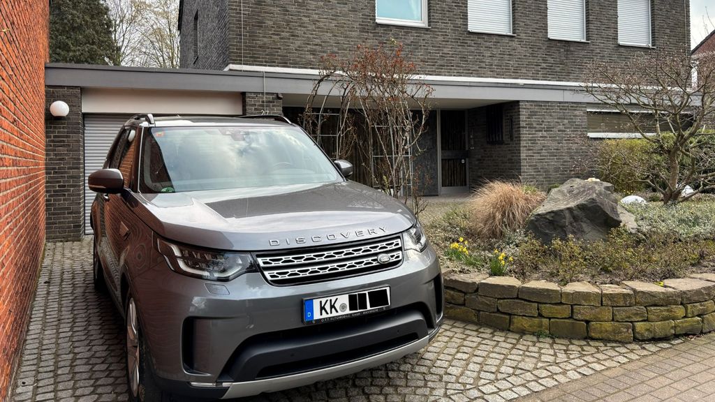 Image of Land Rover Discovery