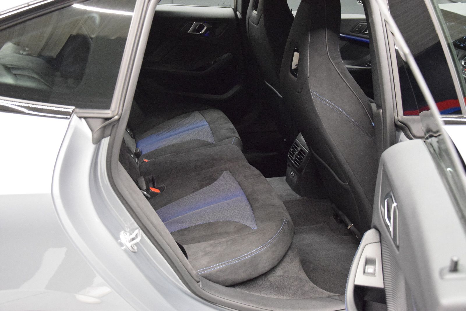 Fahrzeugabbildung BMW 220d Gran Coupé xDrive HuD LED Keyless Memory