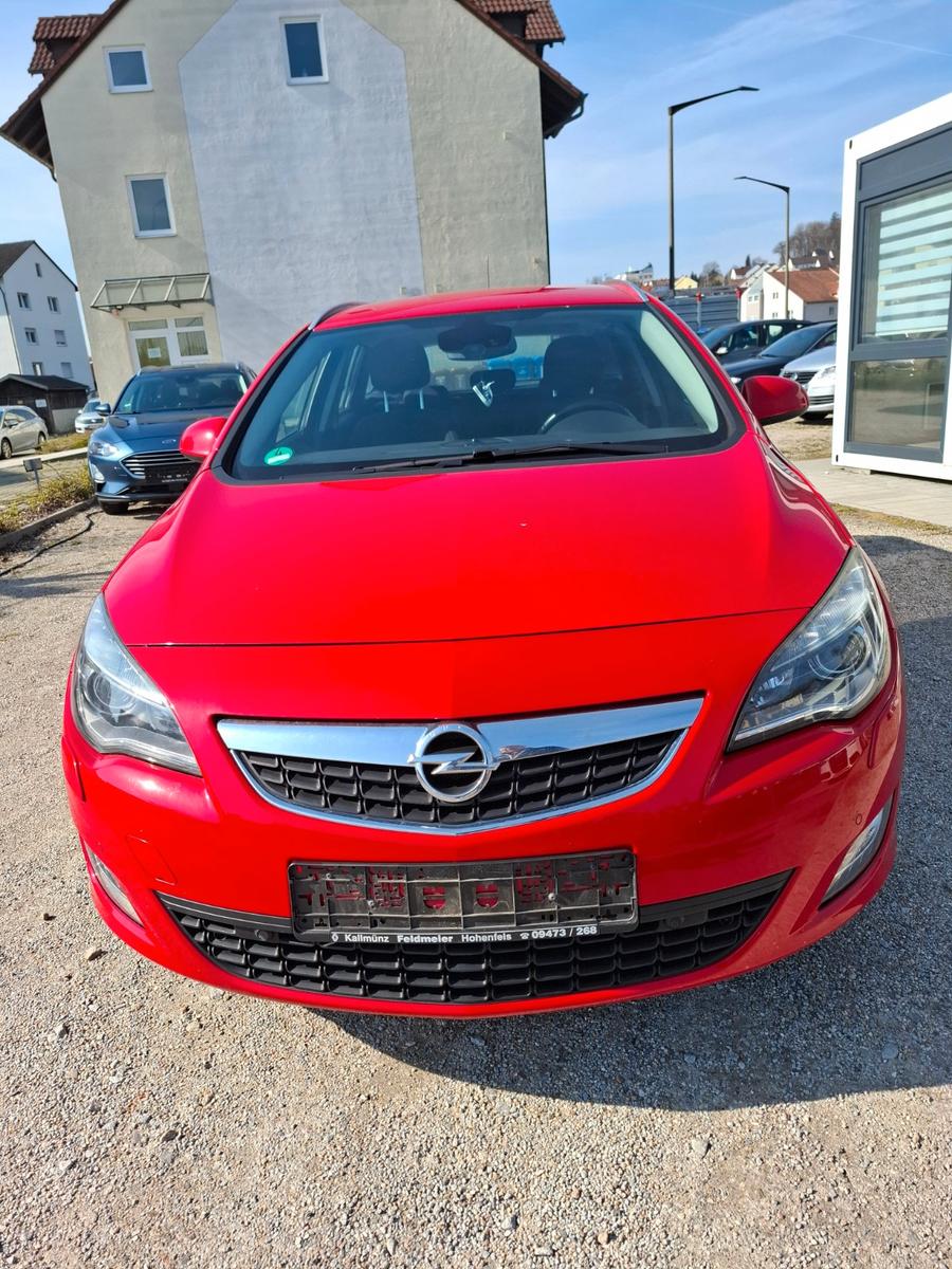 Opel Astra J Sports Tourer Sport