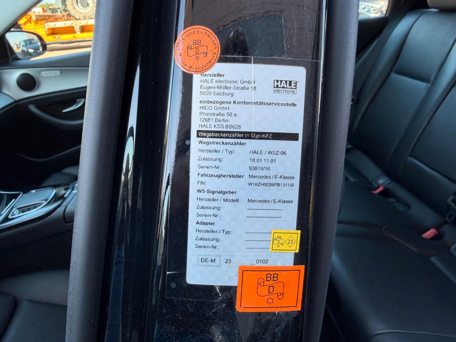 Fahrzeugabbildung Mercedes-Benz E 220d T Avantgarde+RKamera+Leder+Taxi