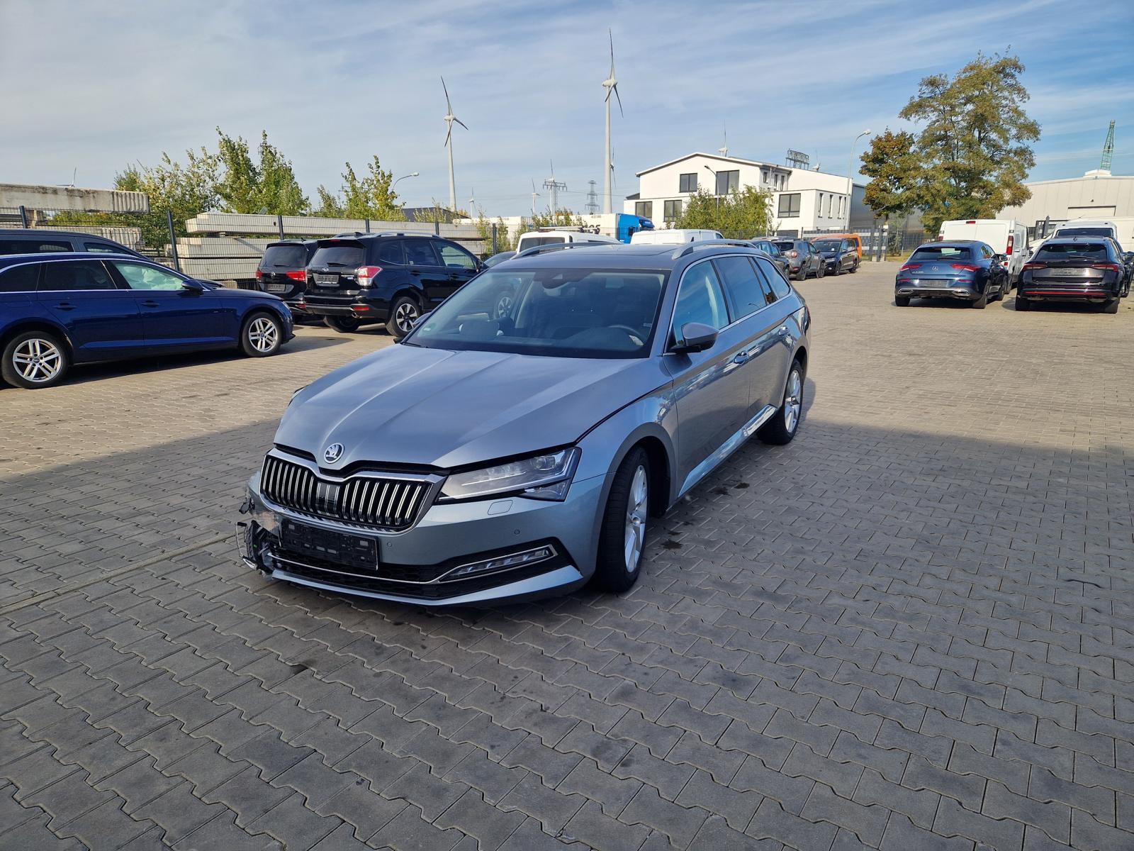 Skoda Superb 1.5 16V TSI ACT Style Android Auto Metall