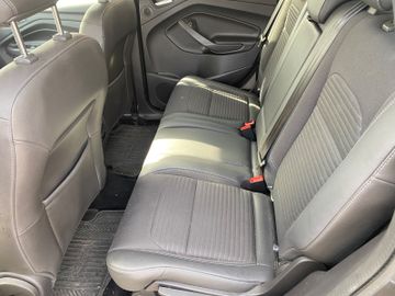 Ford Kuga - 11