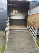 Mercedes-Benz Pferdetransporter 811 D - Mercedes-Benz 811 d