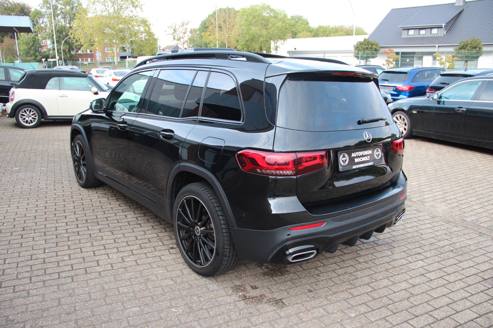 Mercedes-Benz GLB 200 AMG Line Night Wide Pano RFK 7 Sitzer foto 4