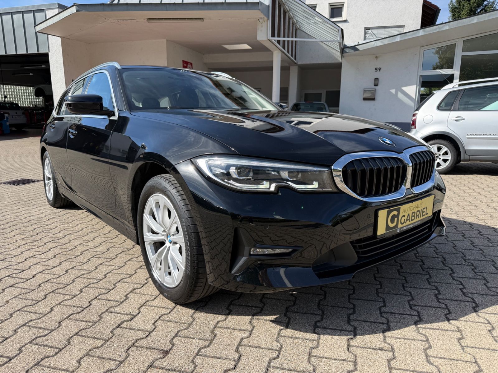 BMW 318i  Aut. Touring Advantage LiveCockpitPro LED+