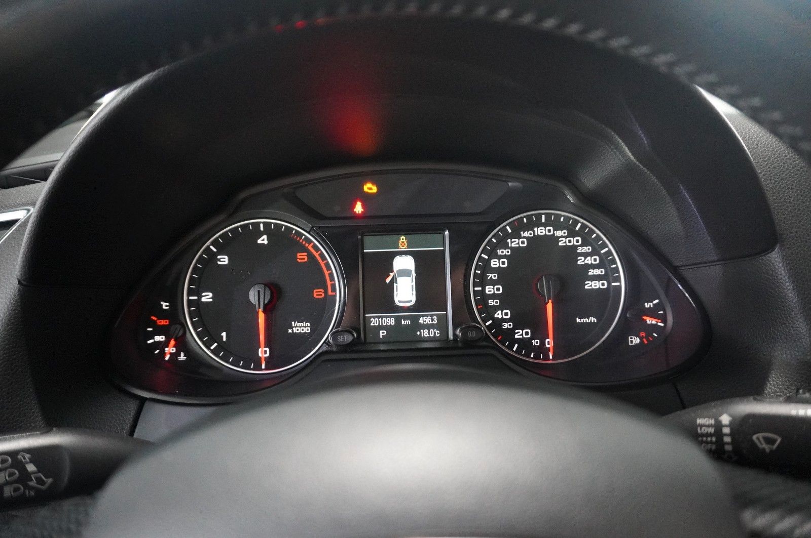 Fahrzeugabbildung Audi Q5 3.0 TDI V6 S-LINE QUATTRO NAVI/BI-XENON/SPORT