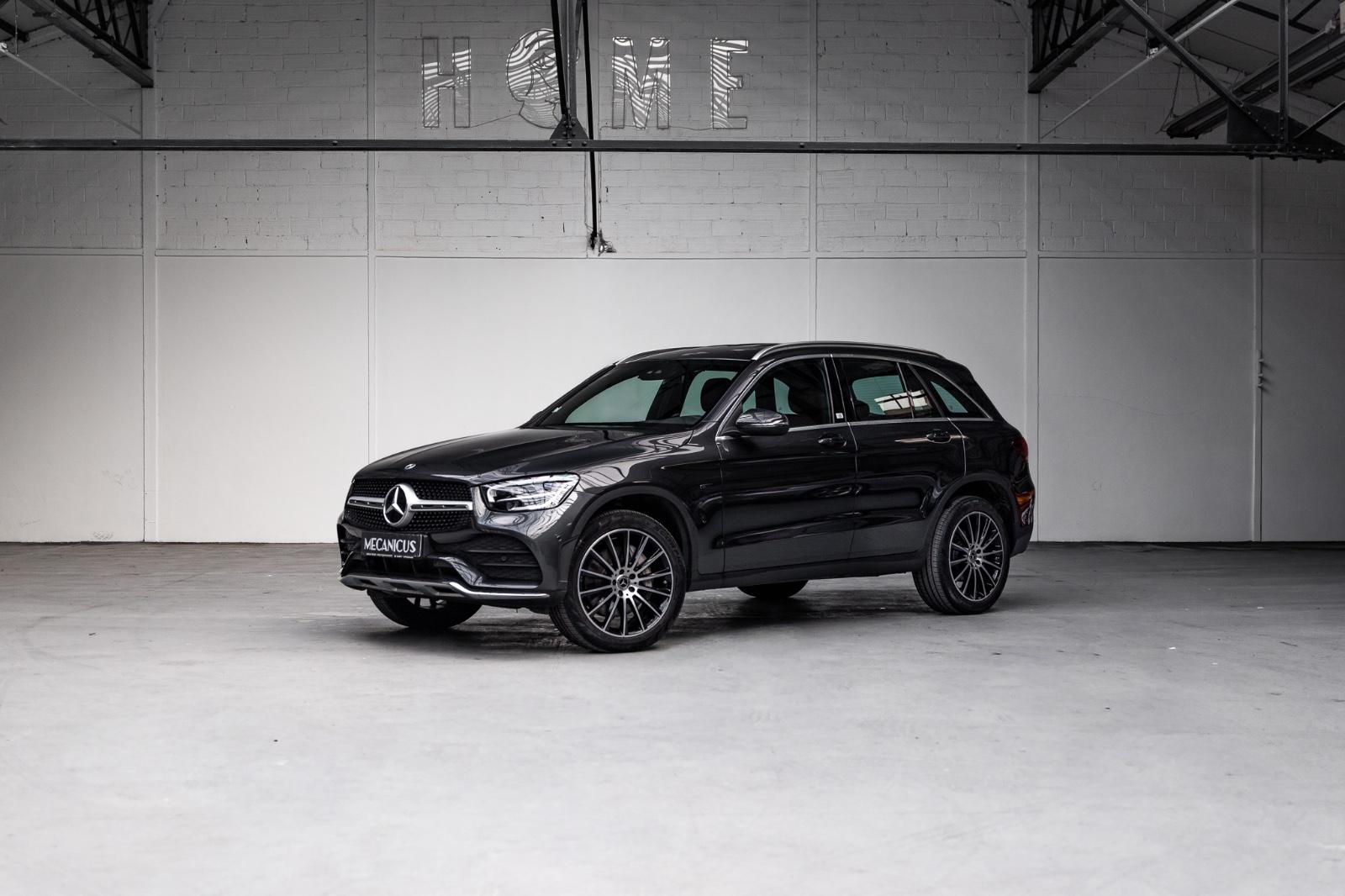 Mercedes-Benz GLC 300e 4Matic *Graphite Grey / Brown Leather*