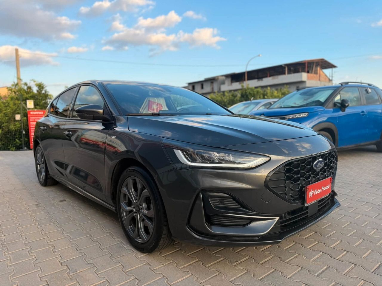 Ford Focus 1.0 EcoBoost Hybrid 125 CV 5p. ST-Lin imagem 3