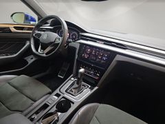 VW Arteon 2.0 TDI R-Line 4Motion/Matrix/Assisysteme