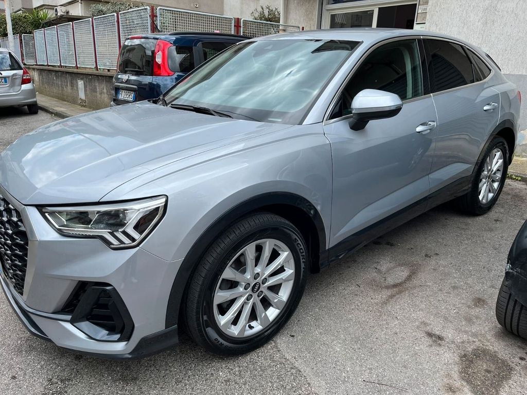 Image of Audi Q3