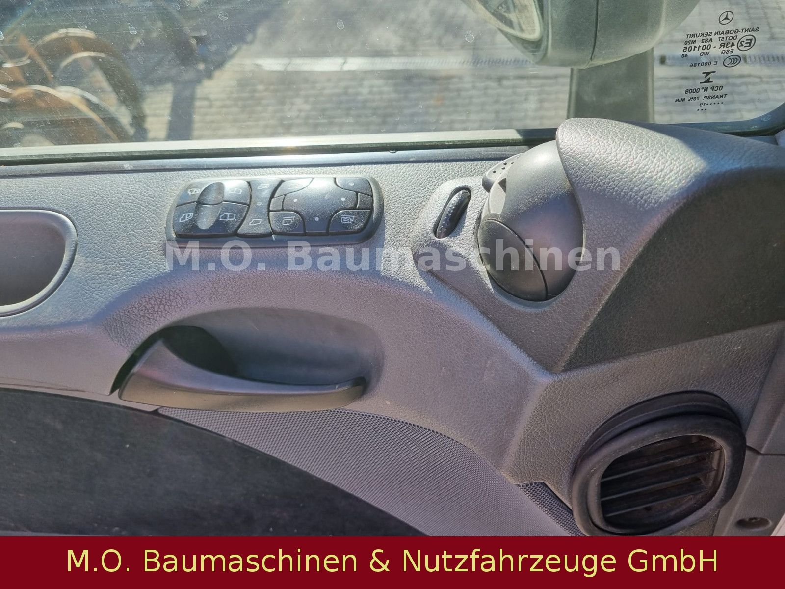 Fahrzeugabbildung Mercedes-Benz Actros 2532 /  6-Zyl / 3-Achser / AC / L+L Achse