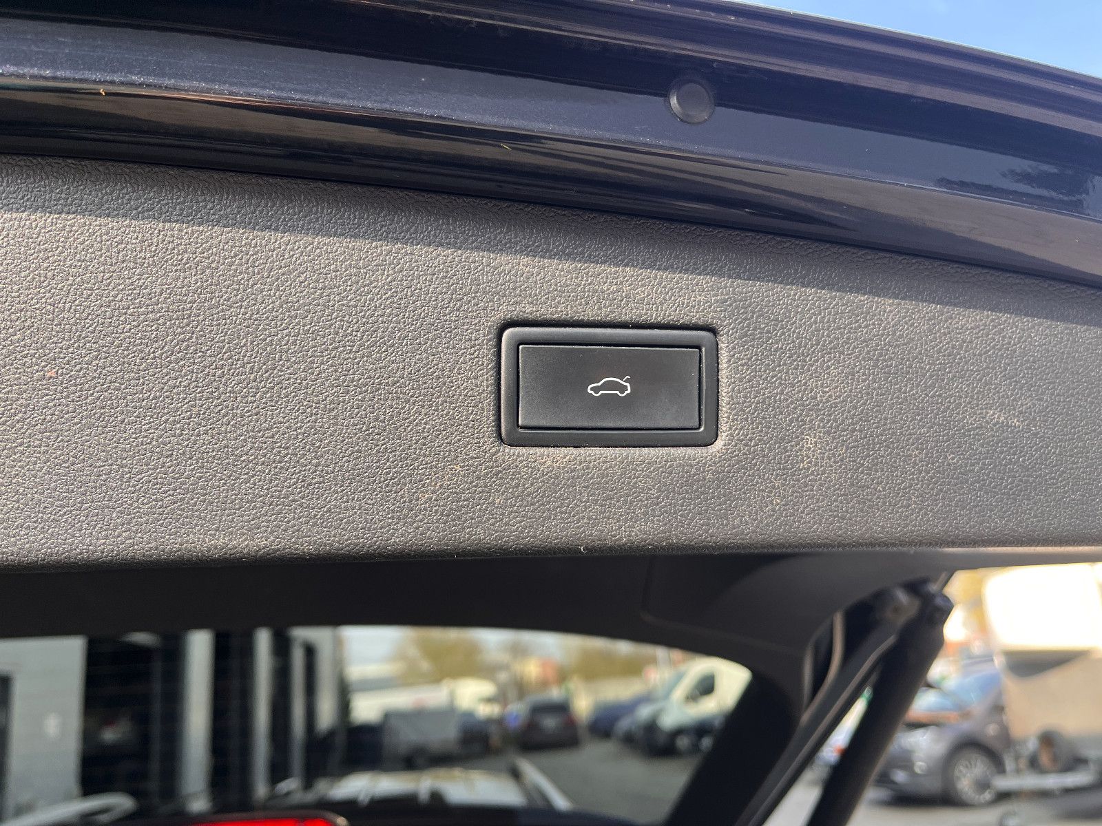 Fahrzeugabbildung Volkswagen Tiguan Allspace Comfortline 2.0 TDI DSG 7-Sitzer