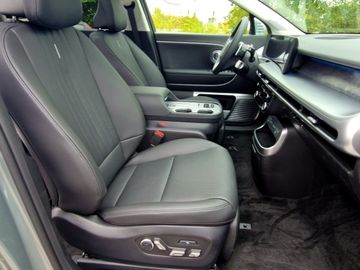Hyundai IONIQ 9 UNIQ 4WD (307 PS)) 6-Sitzer Allrad