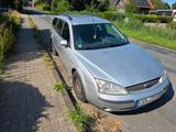 Ford Mondeo - Ford Mondeo aus 2001: Kombi