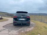 Volkswagen Tiguan Allspace R-Line 2.0 TSI 220PS DSG 4MOTION - VW Tiguan Allspace von privat