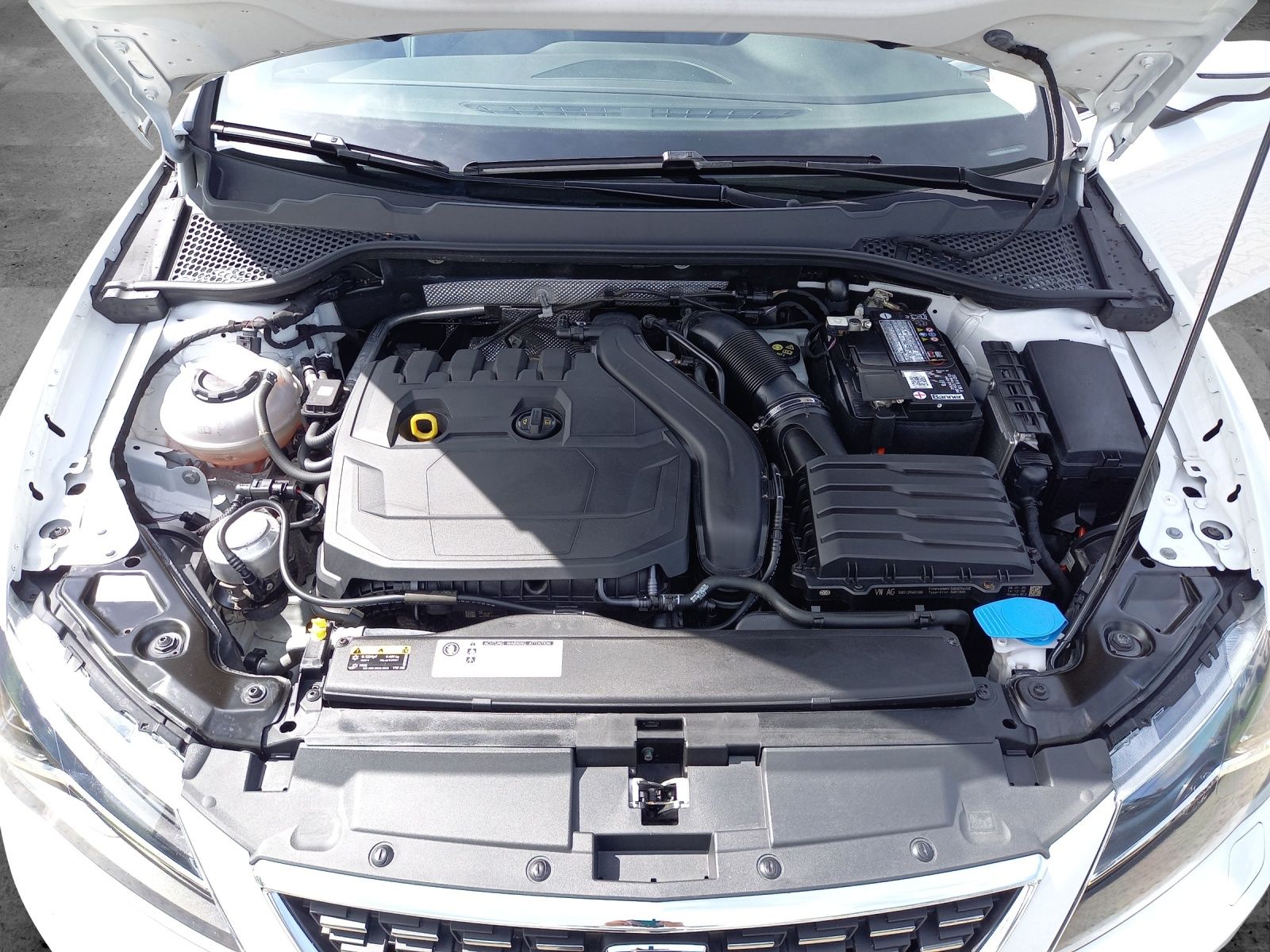Fahrzeugabbildung SEAT Leon Sportstourer Xcellence 1.5 TSI ACT ACC NAVI