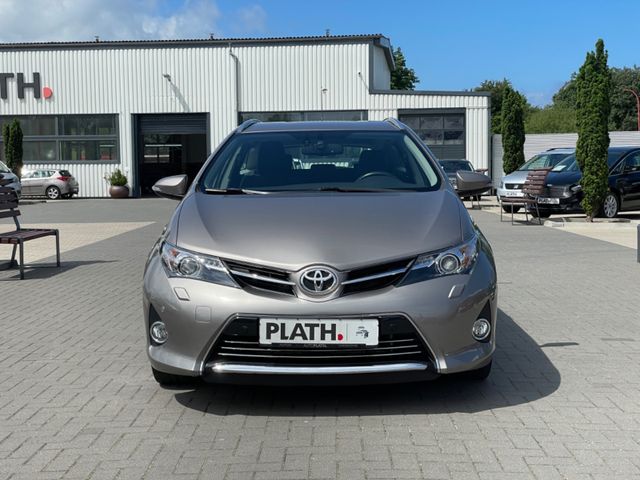 Toyota Auris  Touring Sports Executive