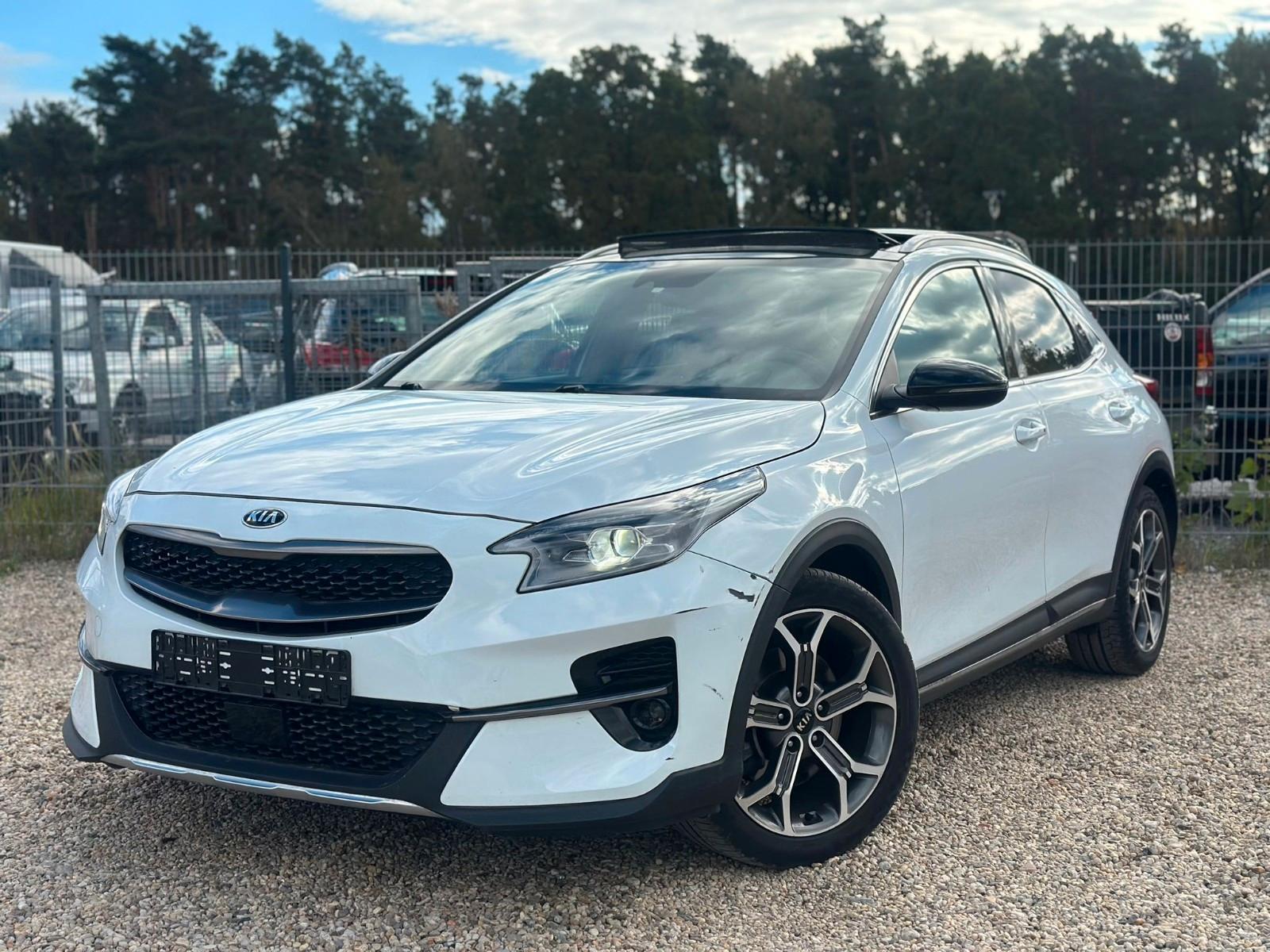 Kia XCeed 1.6 T 160Launch Edition/Pano/Camera/Xenon/