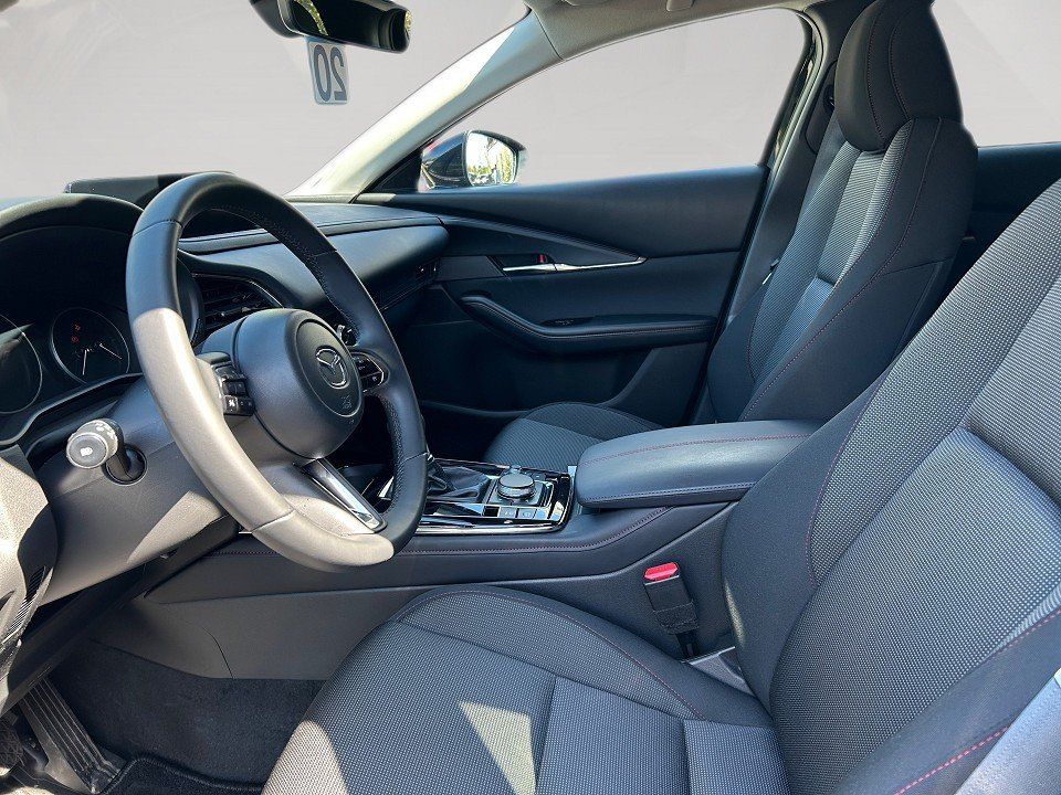 Fahrzeugabbildung Mazda CX-30 2.5L e-SKYACTIV G 140ps