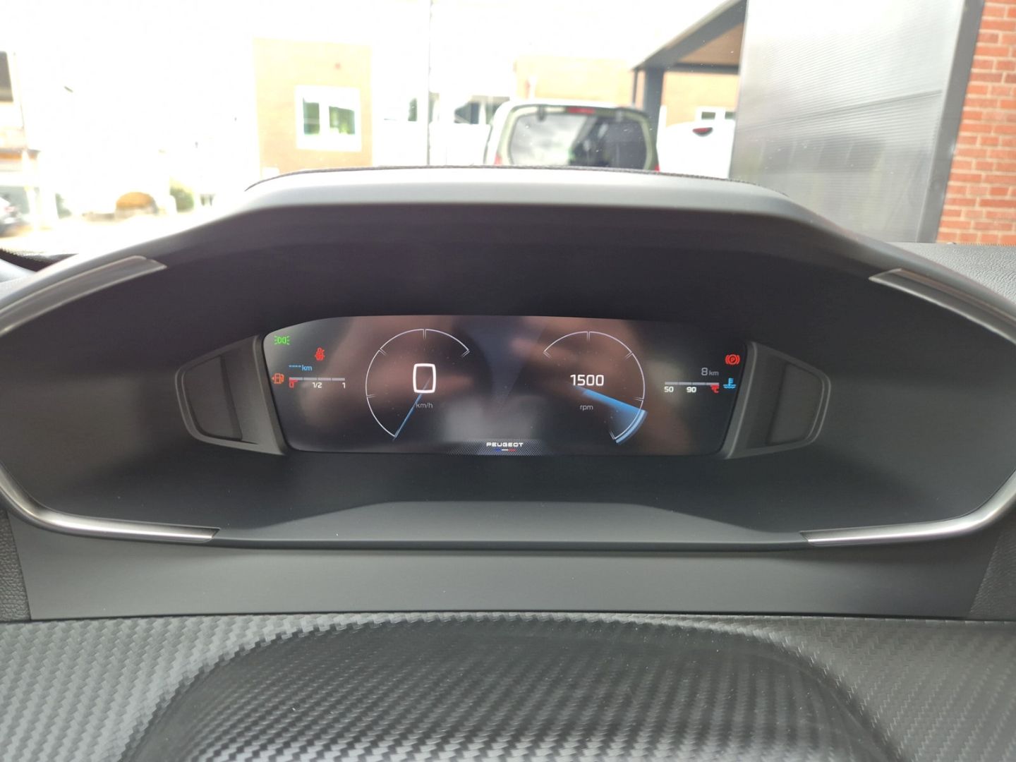 Peugeot 2008 - Bild 12