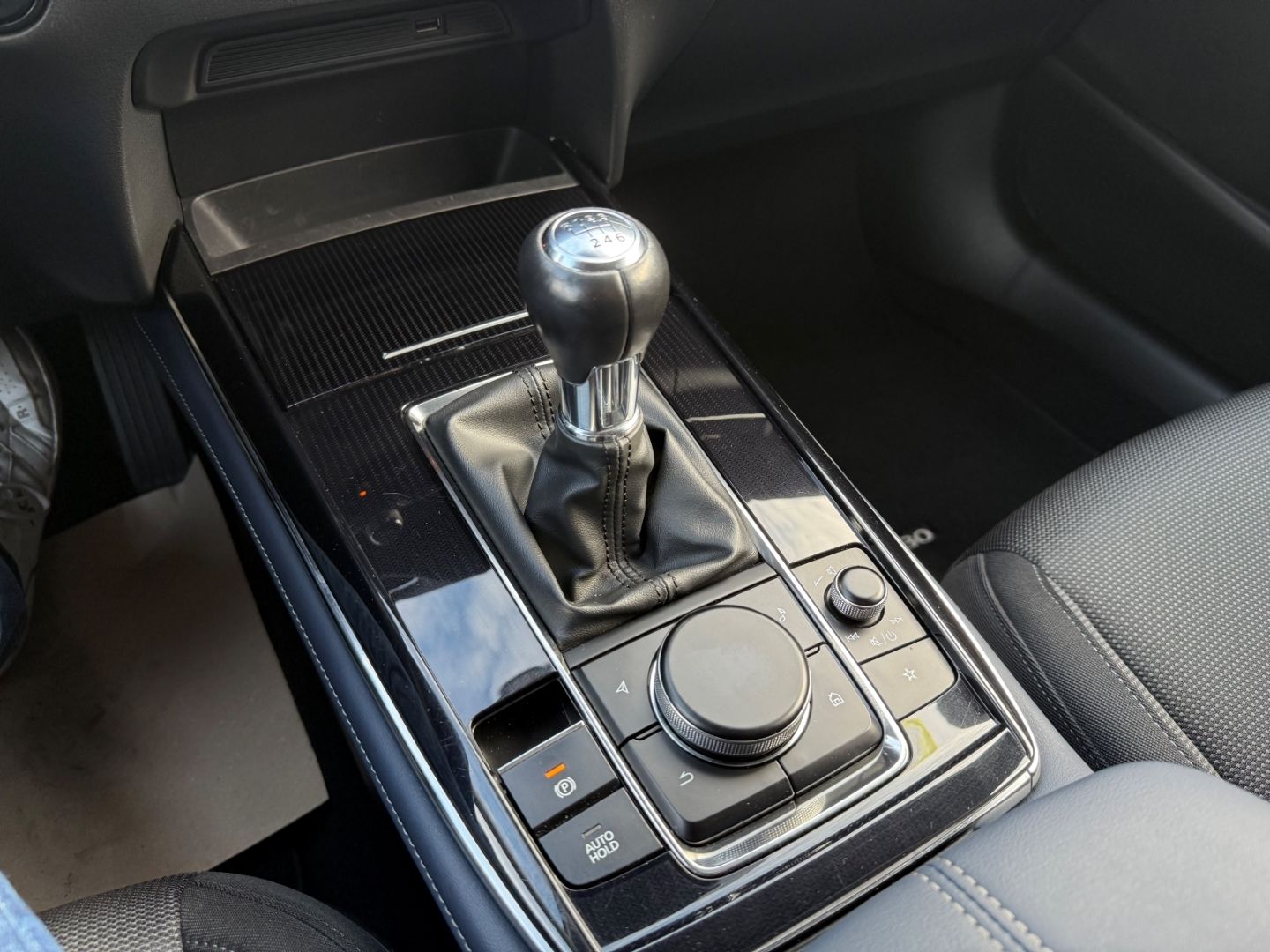 Fahrzeugabbildung Mazda CX-30 2.0 SKYACTIV-G  SHZ+LHZ+Kamera+HUD