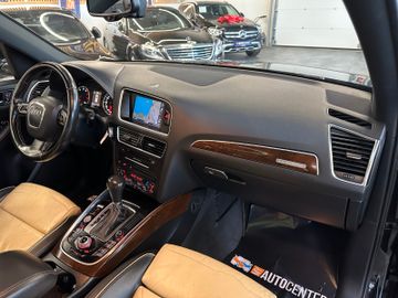 Audi Q5 3.2 FSI quattro *Kamera*Klima*Xenon*Panorama*