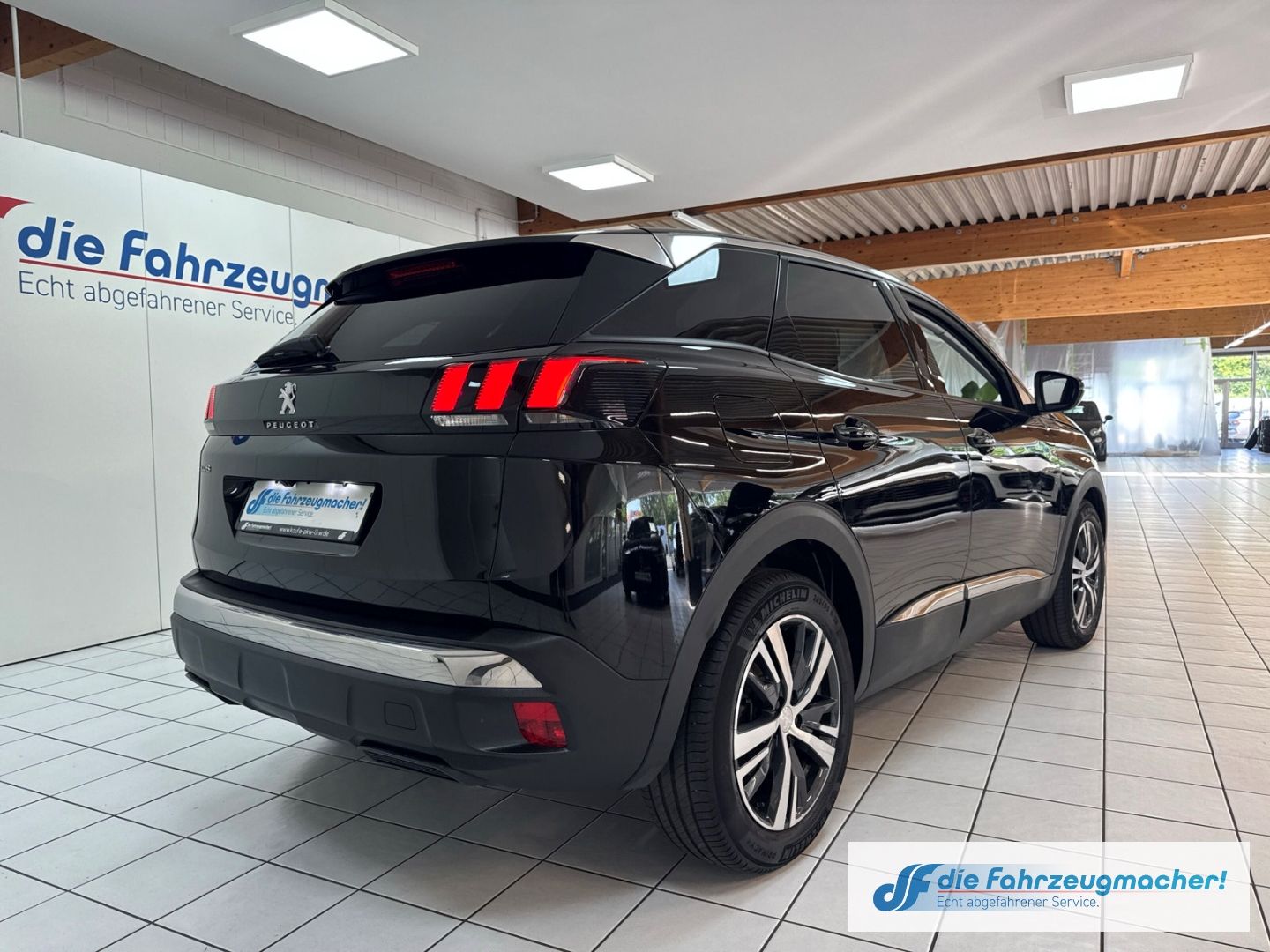 Fahrzeugabbildung Peugeot 3008 Allure Pack Navi Digitales Cockpit LED El.