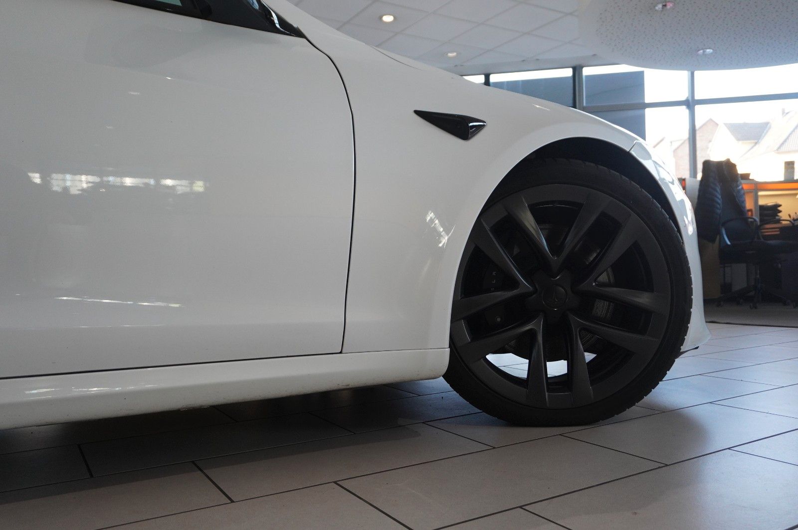 Fahrzeugabbildung Tesla Model S DUAL-MOTOR LONGRANGE NAVI/AMD/YOKE/LEDER