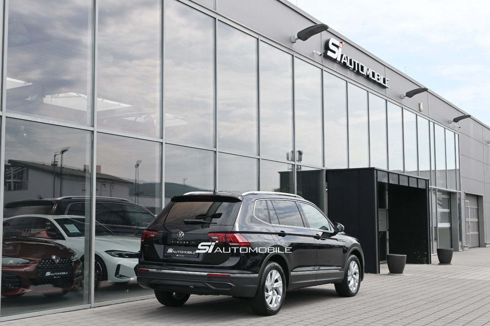 Fahrzeugabbildung Volkswagen Tiguan Allspace 2.0 TDI °ACC°AHK°STANDHEIZ°360°