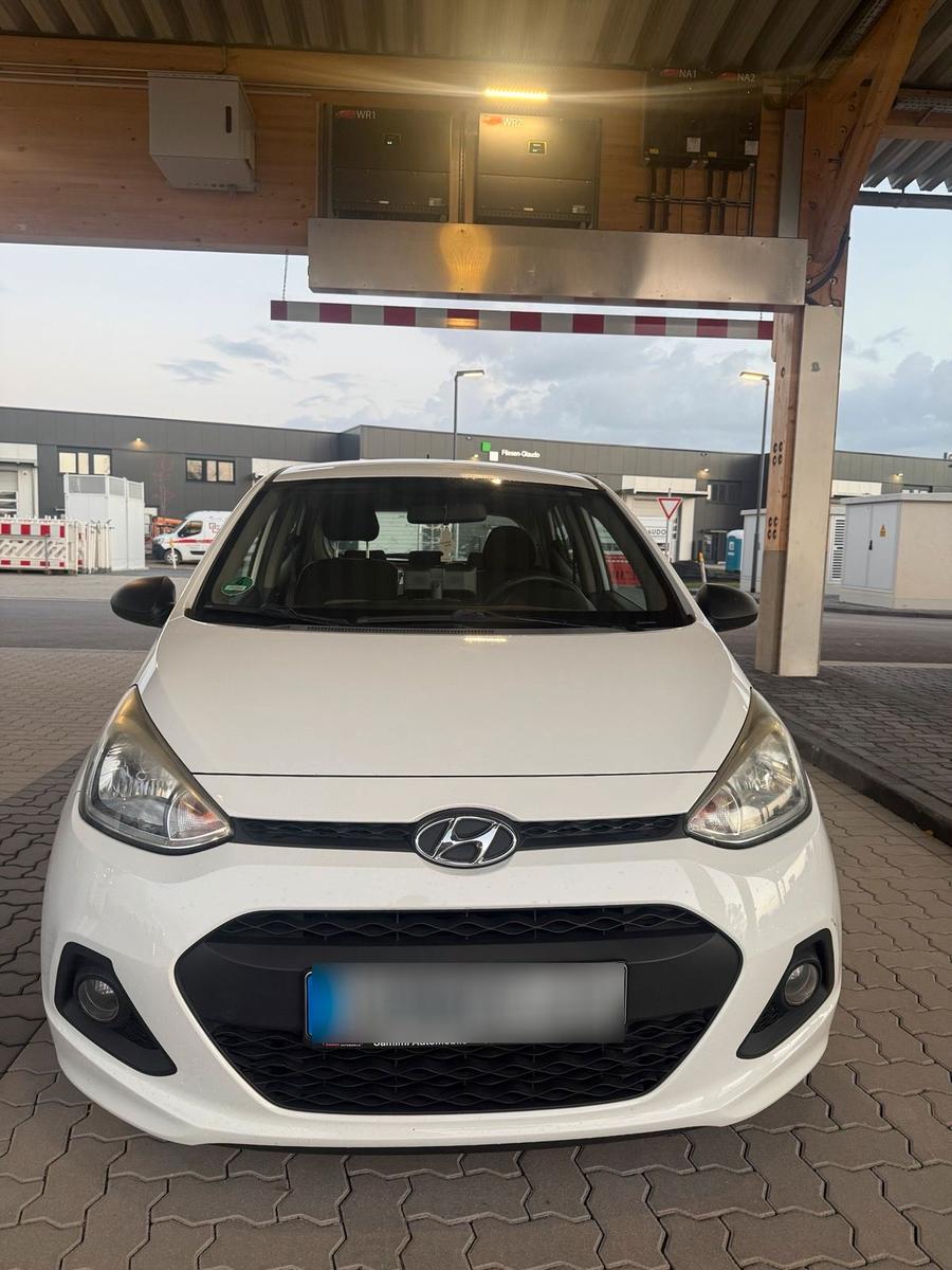 Hyundai i10