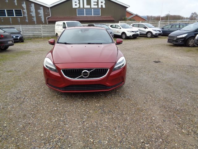 Volvo V40 Momentum