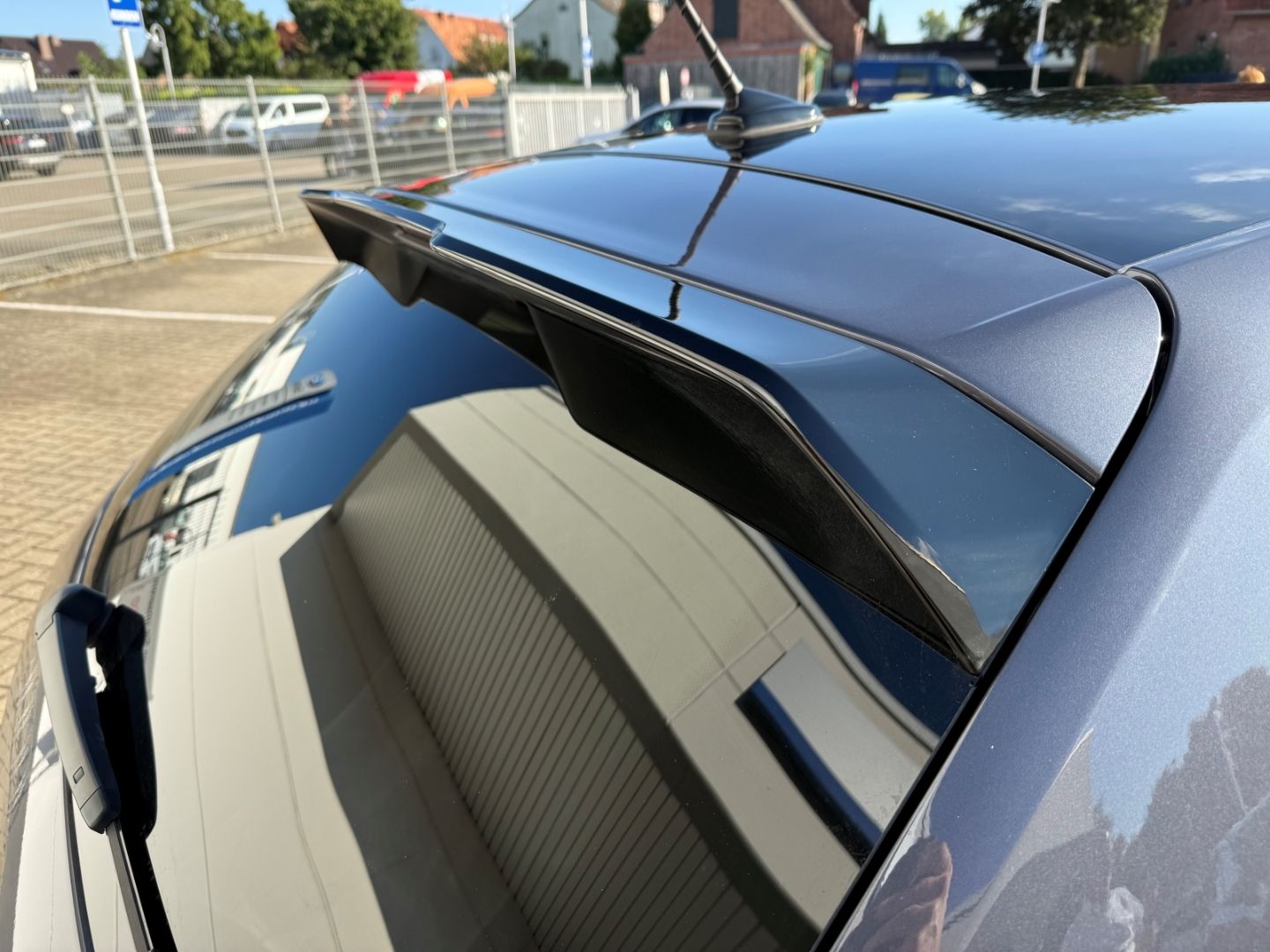 VW Polo VI 1.0 TSI EU6e R-Line RFK SHZ Carplay Alu - Image 24