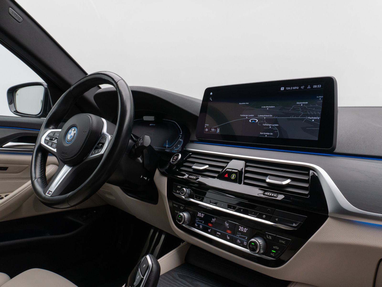 Fahrzeugabbildung BMW 530e xD M Sport Kamera Laser HUD DAB Komfort AHK