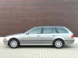 BMW 525tds Touring / SCHECKHEFT / 50.800km / 2 HAND - BMW 525: Tds