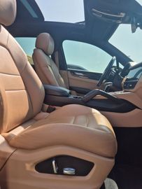 Porsche Cayenne - 7